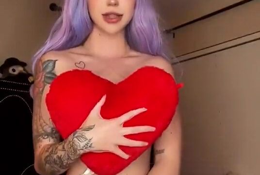 Eveelaurynn Nude show her erotic body – Onlyfans